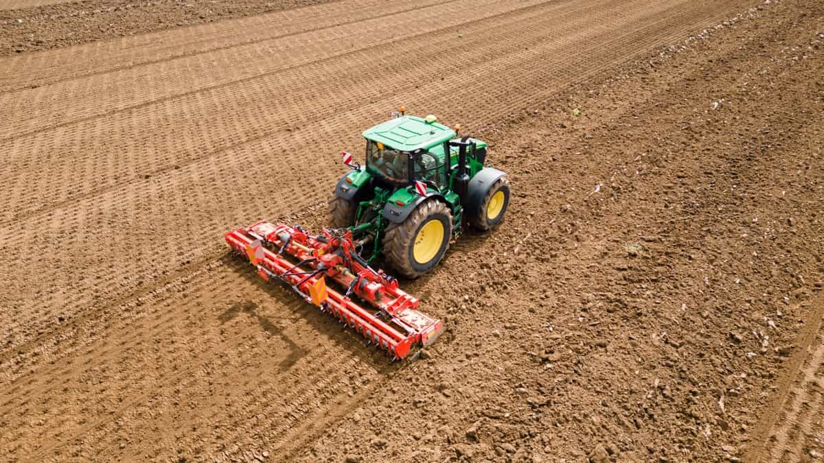 Transforming Indian Farming Modern Tractors and Agricultural Progress