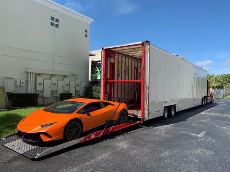  Luxurious Vehicle for Shipping