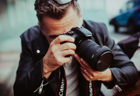 How to Find a Professional Photographer in Abu Dhabi