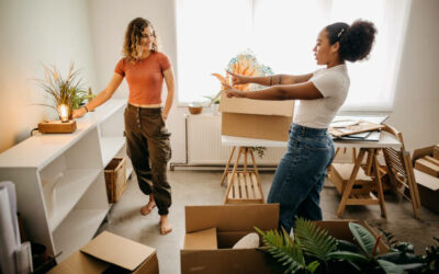 Two best friends are furnishing their new apartment together