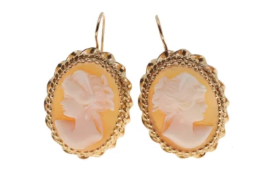 vintage cameo earrings