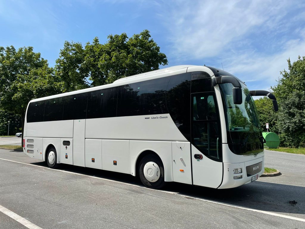 Buses for rent in Dubai