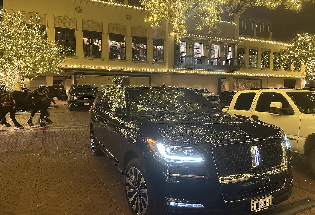 The Elite Difference: Why Businessmen Are Using a Luxury Car Service When They Travel to DFW